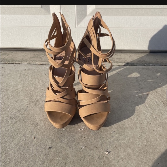 Size 8 Tan Strapped Women’s Stilettos - Picture 2 of 3